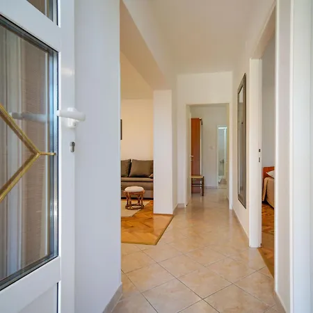 Olga-2 By Interhome Banjol